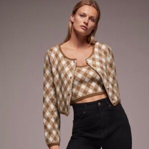 ZARA Cropped Knit Sweater Argyle Plaid Camel Cream Wool Medium Preppy Cardigan